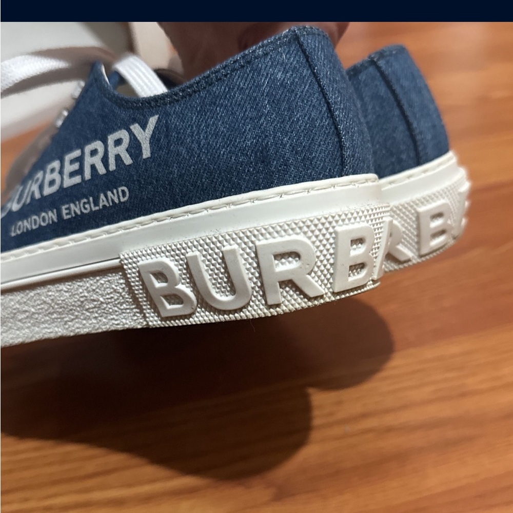 Denim buerberry sneakers - Picture 3 of 9
